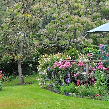 Rose Cottage Tryphena Exterior photo